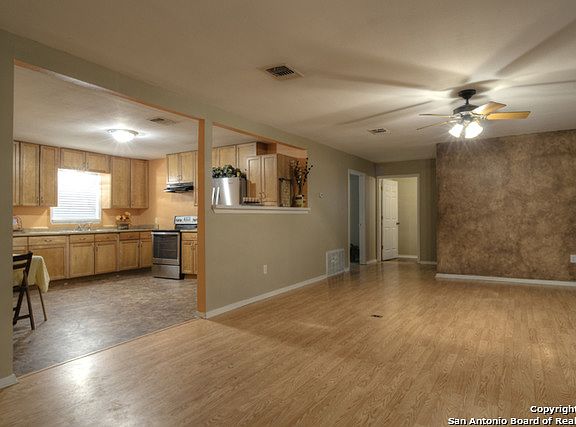 3rd image of 2555 County Road 120