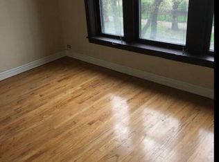 5700 W Race Ave, Chicago, IL 60644