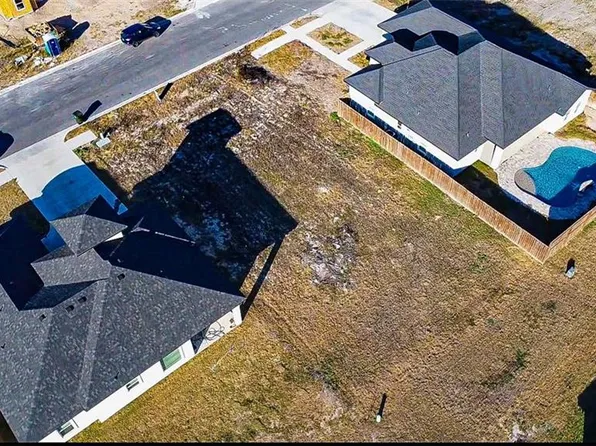 8725 Sandpiper Dr, Harlingen, TX 78552
