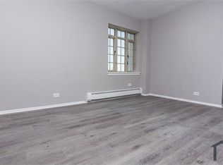 7411 S Jeffery Blvd #10A, Chicago, IL 60649