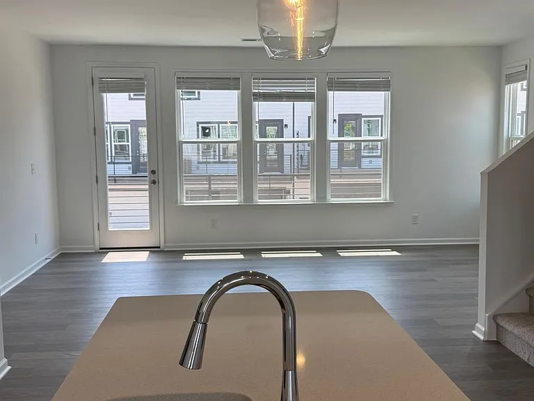 2143 Hawksworth Ln — Photo 23
