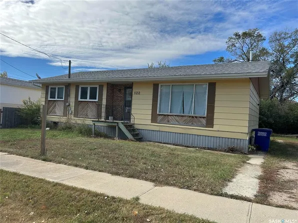 122 1st STREET, Chaplin, SK S0H 0V0