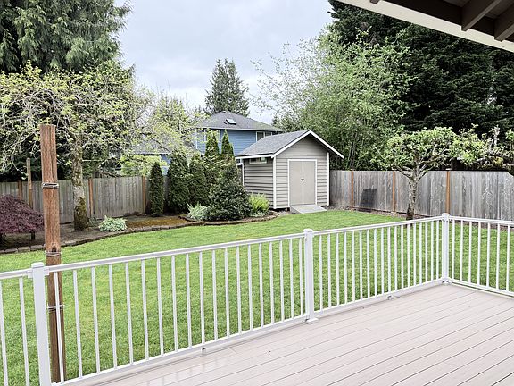 3rd image of 804 151st St SE