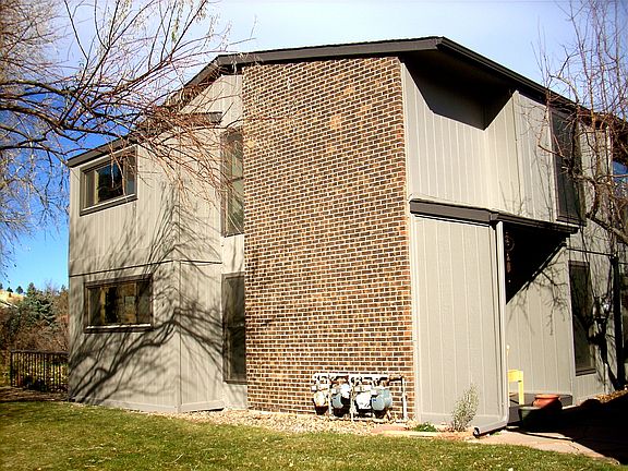 3rd image of 1295 Bear Mountain Dr APT A