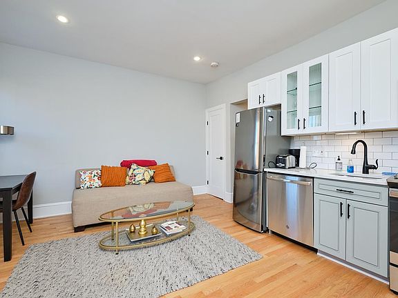 1803-19th-St-NW-8-20-12-03-20487_04122022