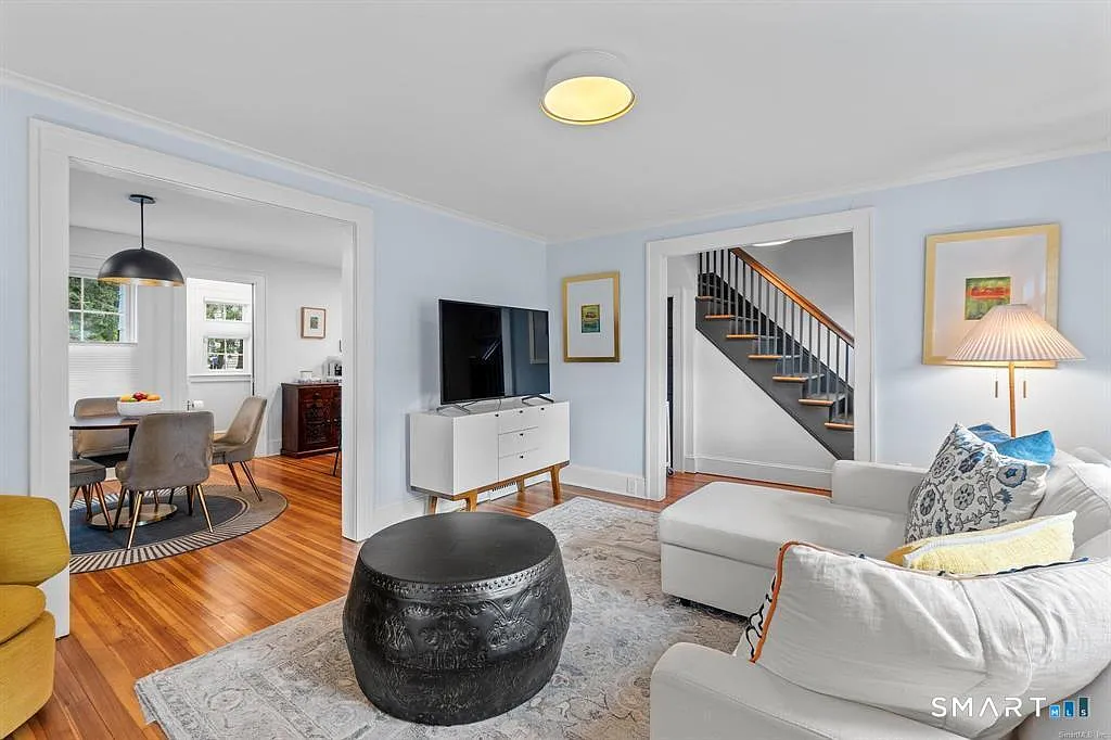 3 bed, 1.5 bath, 1187 sqft, $3,500 — Photo 3