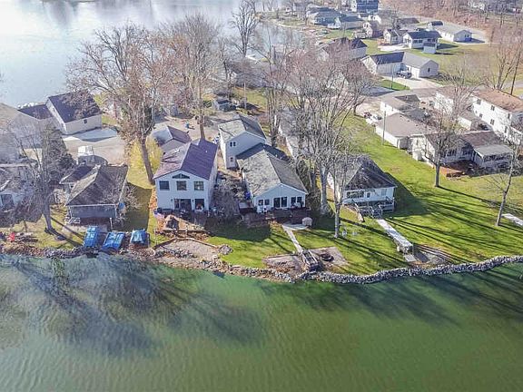 3rd image of 2760 W Sycamore Dr