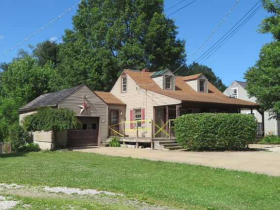 4th image of 1024 Charles St