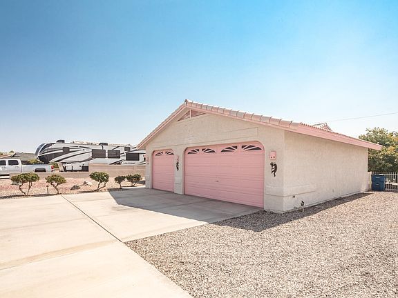 3rd image of 1325 Kibbey Dr