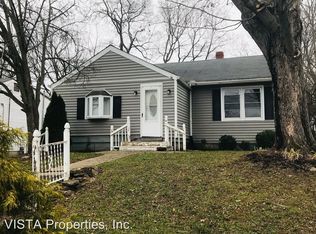 111 Spring Dr, Louisville, KY 40245