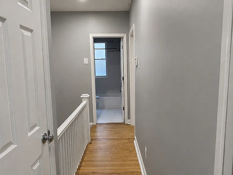 905 Kearny St NE — Photo 23