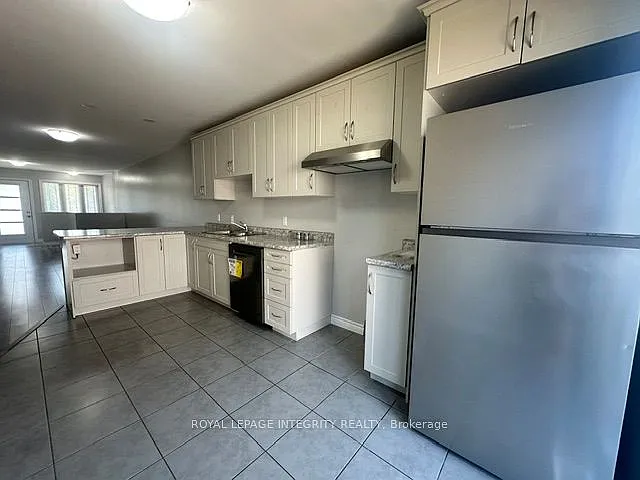 223 3rd St W — Photo 11