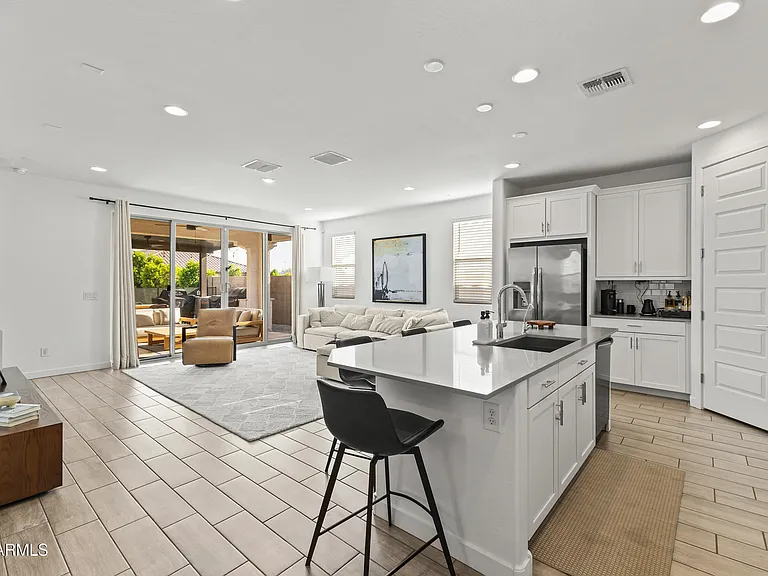 9445 W Heatherbrae Dr — Photo 12