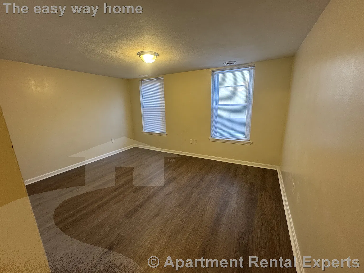 4 Douglass St — Photo 2