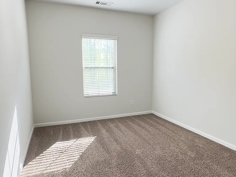 3357 Evermore Pkwy — Photo 37
