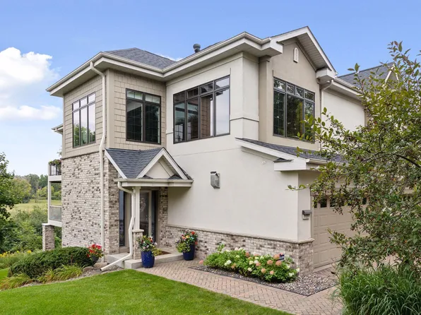 101 Willoughby Way E, Minnetonka, MN 55305