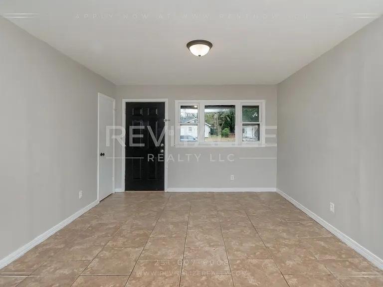 1165 Barker Dr W — Photo 5