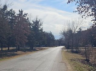 127 Lowrey Cir, Springtown, TX 76082