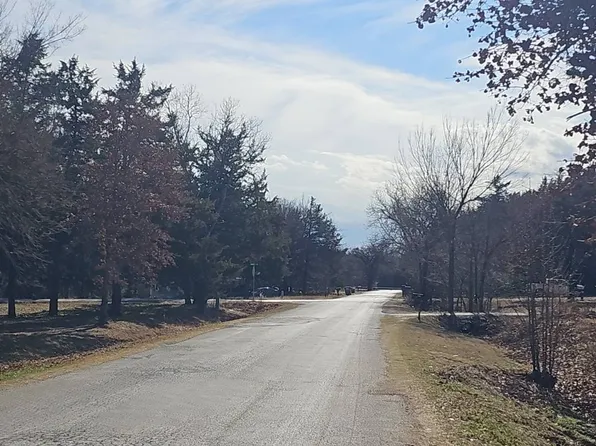 127 Lowrey Cir, Springtown, TX 76082