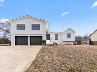 13 Royal Coach Cir, Bessemer, AL 35022
