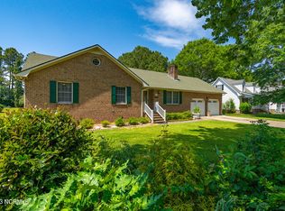 1024 Crosswinds Dr, Elizabeth City, NC 27909