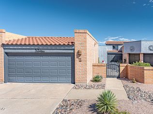 940 W Rio Zuni, Green Valley, AZ 85614
