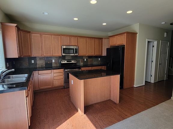 3rd image of 13916 33rd Ave SE
