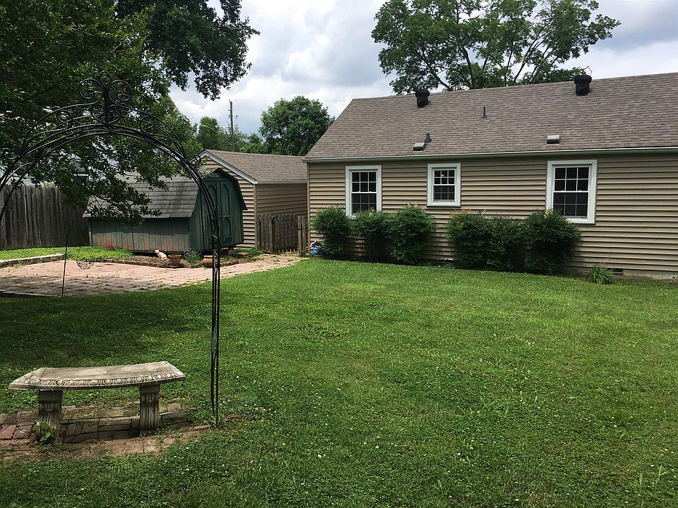 2nd image of 89 Peachtree St