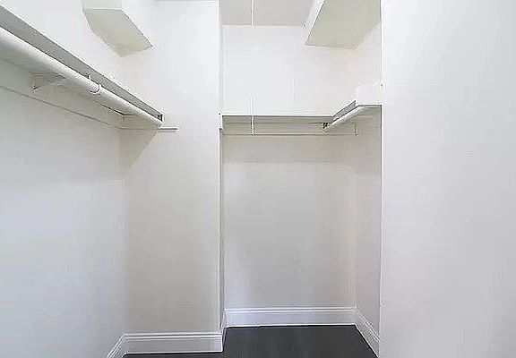 4th image of 825 Morrison Ave #B