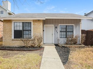 140 Callender Dr, Fort Worth, TX 76108