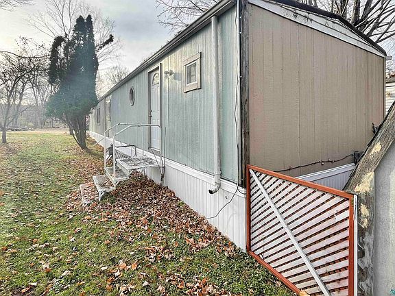 5th image of 705 Hamilton St N Hamilton Dr #33