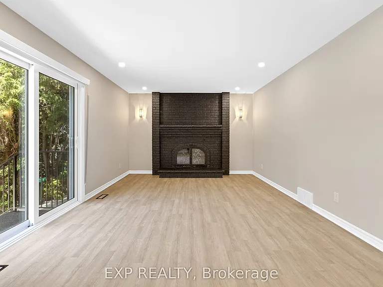 869 Maryland Ave — Photo 7