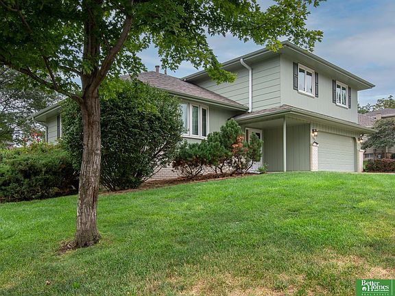 3rd image of 1602 Lawrence Ln
