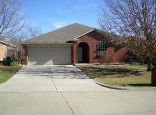 1804 Estates Dr, Mansfield, TX 76063