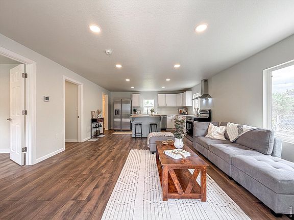 5th image of 12 Marshall Pl
