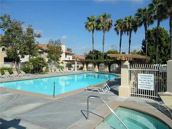2nd image of 2315 Lago Ventana