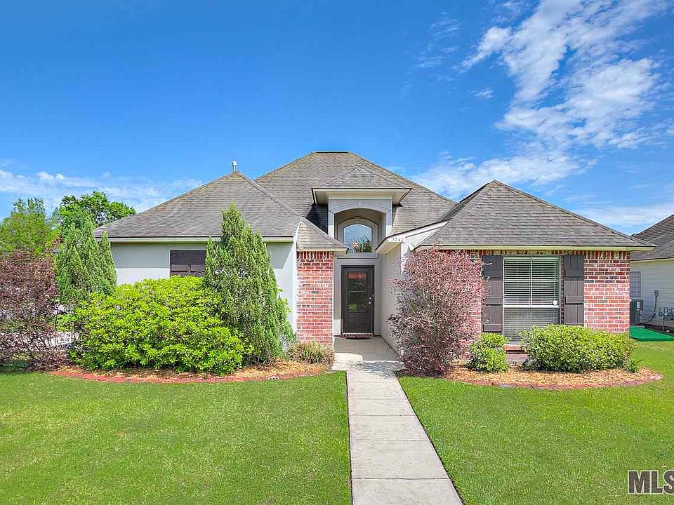 1st image of 12240 River Walk Dr