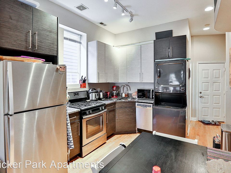 1st image of 838 N Hoyne Ave #10164444