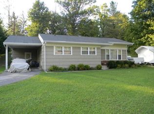 1005 N 25th St, Middlesboro, KY 40965