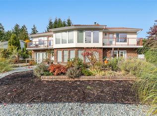 511 Panorama Pl, Parksville, BC V9P 1A4