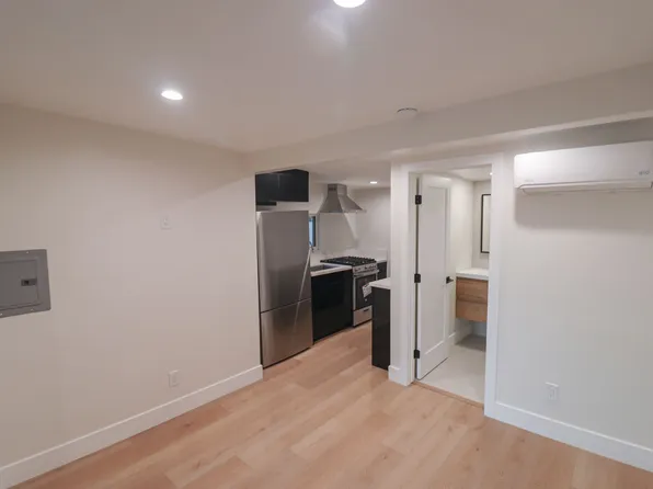 5007 Catalon Ave, Woodland Hills, CA 91364