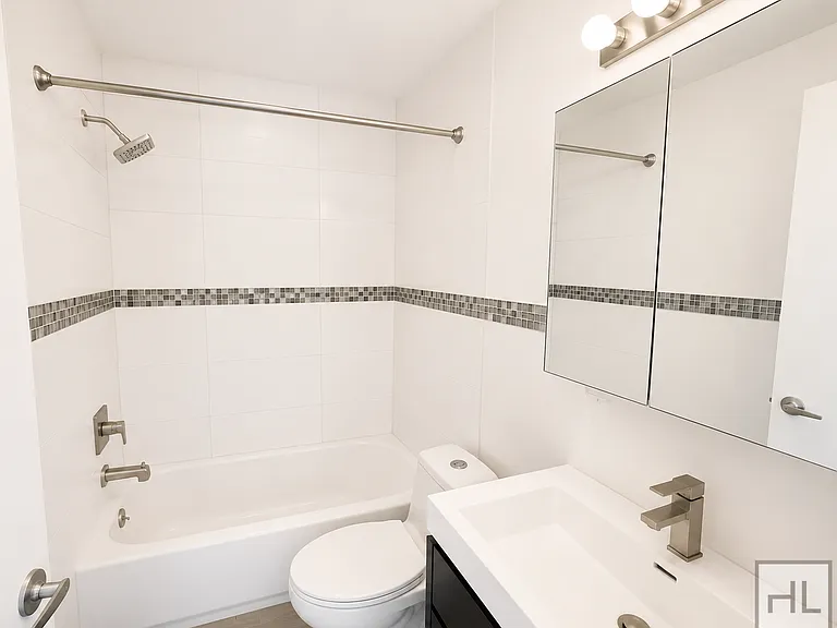 105 Troutman St #2B — Photo 13