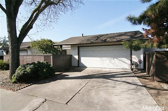 1st image of 2713 Barcelona Dr