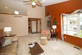 4th image of 5865 Thistlewood Ave