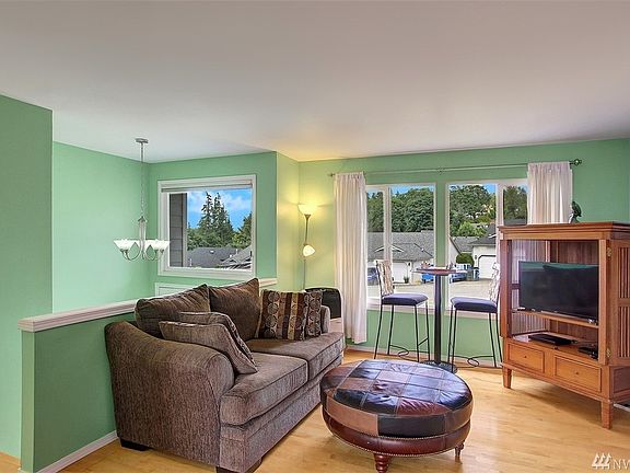 4th image of 25863 201st Ave SE