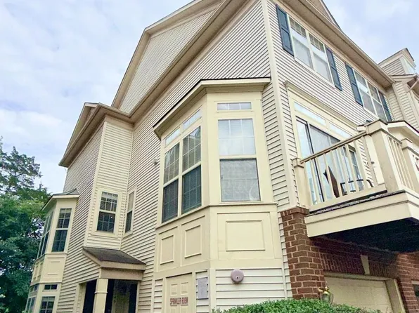 21146 Domain Ter, Sterling, VA 20165