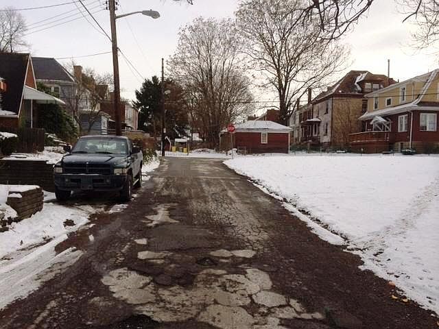 2nd image of 3206 Motor St