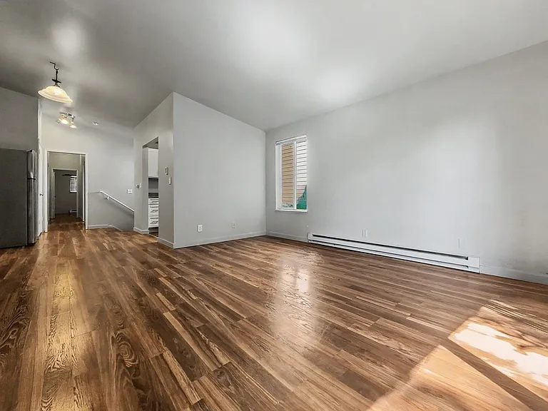 3213 21st Ave W — Photo 20
