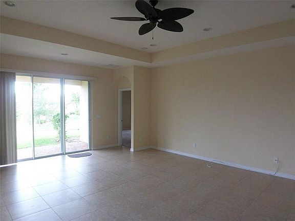 5th image of 4335 NW Oakbrook Cir