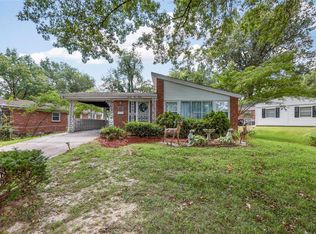 7190 Hazelwood Ln, Saint Louis, MO 63130